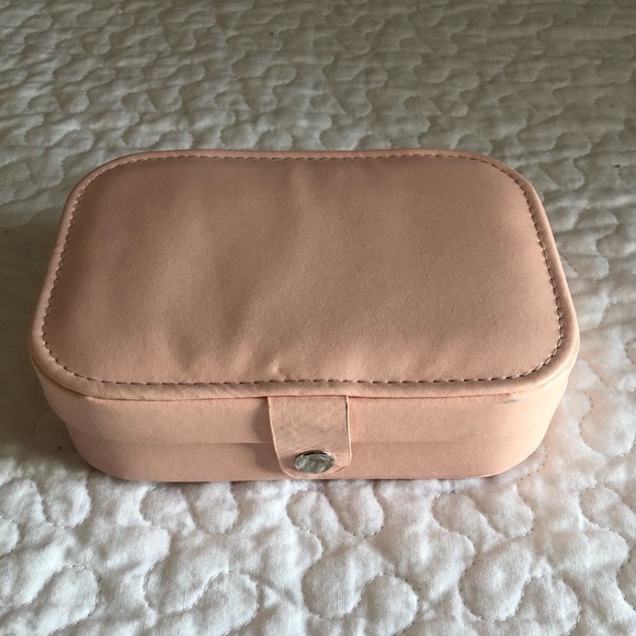 Jewelry Travel Case! - Picture 2 of 4